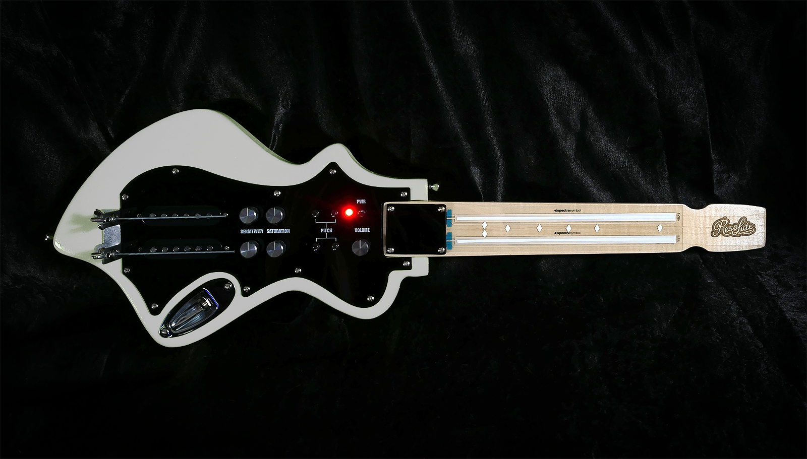 ResoLute White